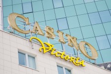 Вывеска казино Виктория