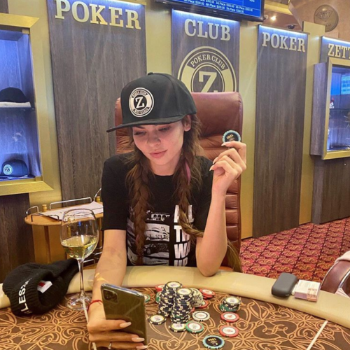 В Минске стартовала очередная покерная серия Zett